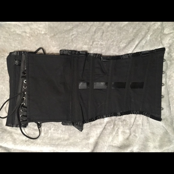 BLACK Satin Steel-Boned Corset SZ 30 - Picture 6 of 8
